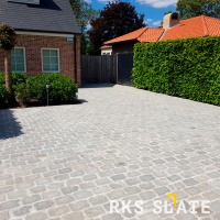 RKS Slate Sandstone Belgian Grey 100х100 мм. Прочная тротуарная плитка и плитка для пола из натурального песчаника. Лучшая цена на плитку из камня песчаник